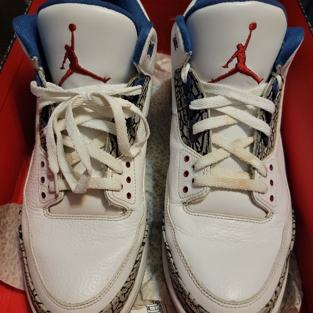 Size 13 - Jordan 3 Retro True Blue 2011
